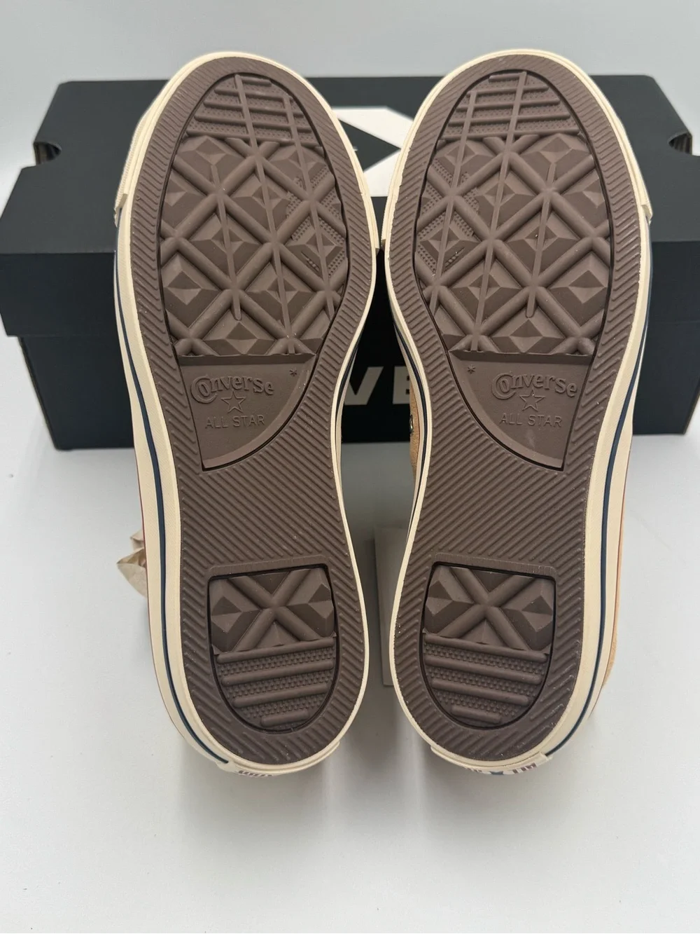 Converse CTAS Ox Suede Coastal Dune Natural Ivory Sneakers Women’s 9 NIB - Picture 11 of 12